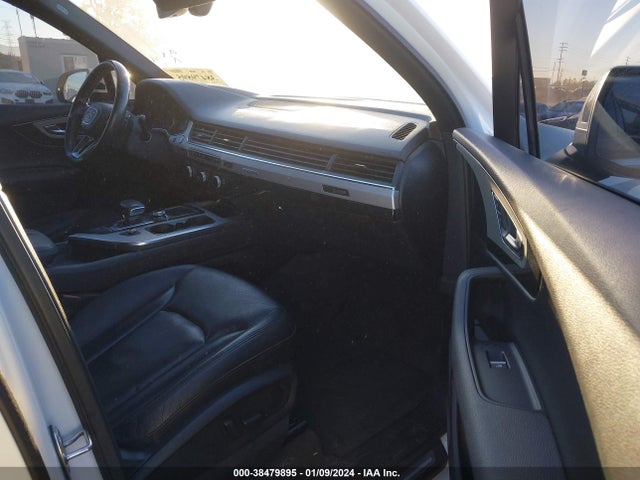WA1LHAF75HD044591 Audi Q7 2.0t Premium