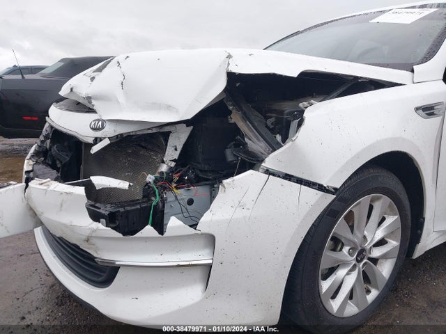 KIA Optima Lx 2018 5XXGT4L35JG255276 Image 12