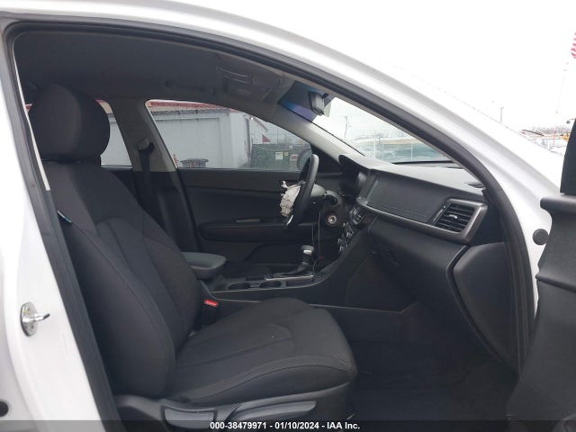 KIA Optima Lx 2018 5XXGT4L35JG255276 Image 5