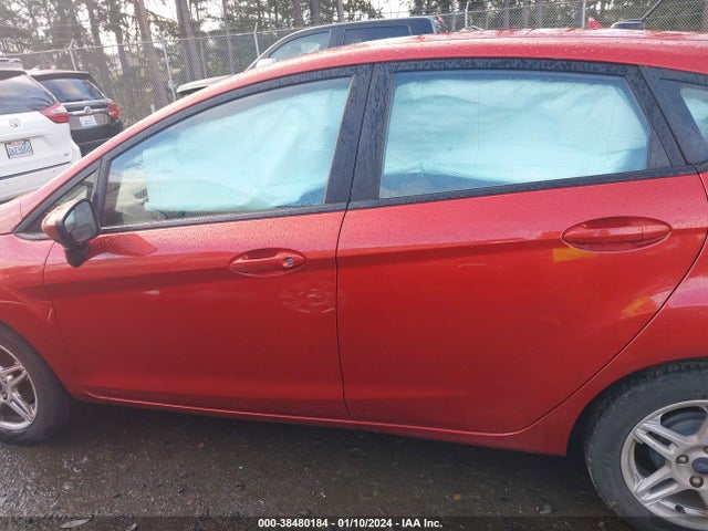 Ford FIESTA SE 2018 3FADP4EJ9JM142115 Image 14