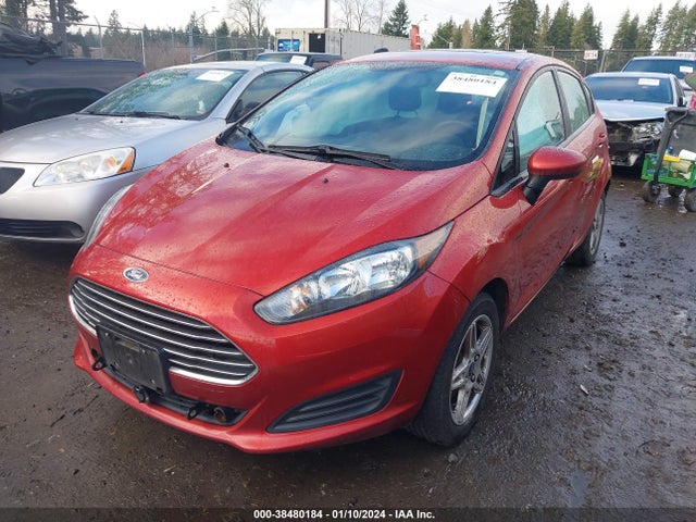 Ford FIESTA SE 2018 3FADP4EJ9JM142115 Image 2