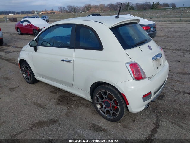 2013 FIAT 500 3C3CFFBR7DT661130 Photo 2