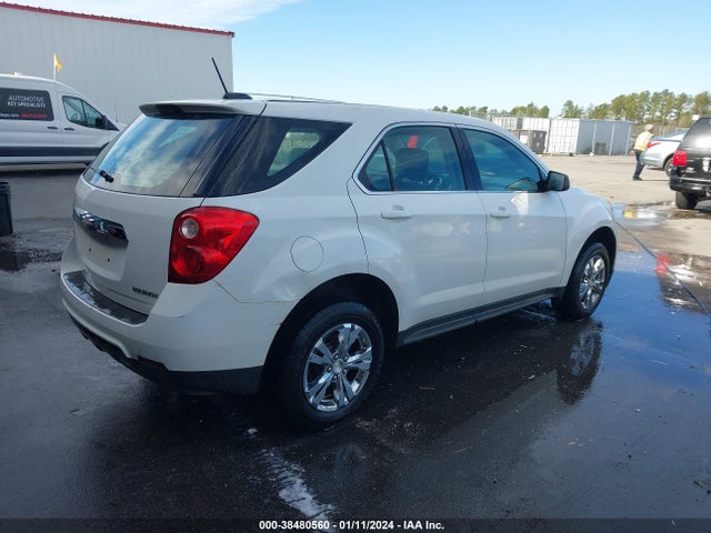 Chevrolet EQUINOX LS 2015 2GNALAEK7F1157217 Image 4