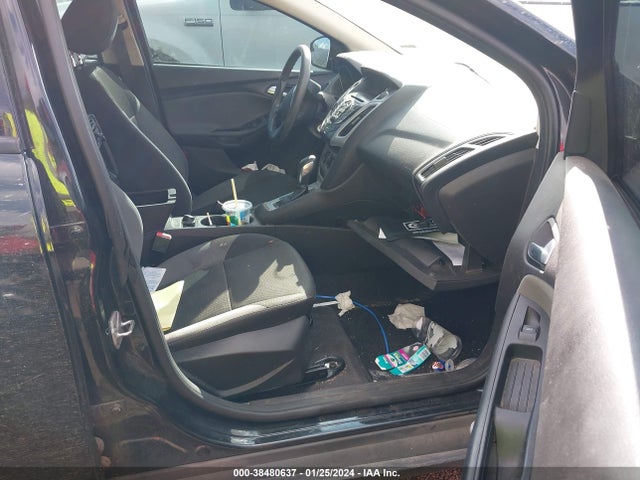 2014 FORD FOCUS SE VIN: 1FADP3F24EL109967
