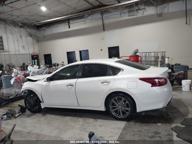 Nissan Altima 2.5 Sr 2018 1N4AL3AP5JC256536 Image 14