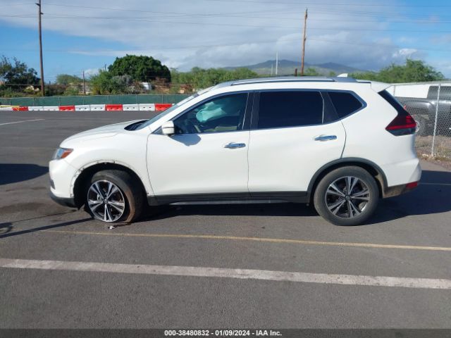 JN8AT2MT7LW017492 Nissan Rogue Sv Fwd