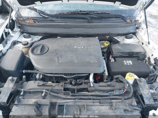2014 JEEP CHEROKEE LATITUDE VIN: 1C4PJMCSXEW198462