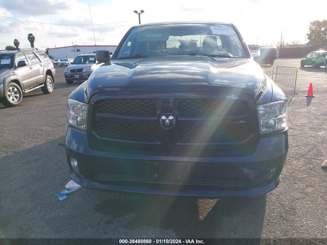 RAM 1500 Express Quad Cab 4x2 6'4 Box 2018 1C6RR6FT1JS341440 Image 12