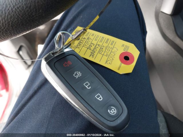 1FMCU0GD5KUB56441 Ford ESCAPE SE