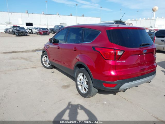 1FMCU0GD5KUB56441 Ford ESCAPE SE