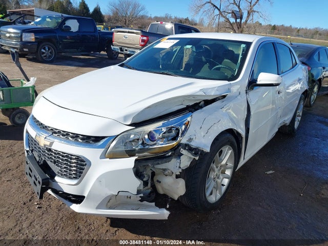 Chevrolet MALIBU 1LT 2015 1G11C5SL3FU134561 Image 2