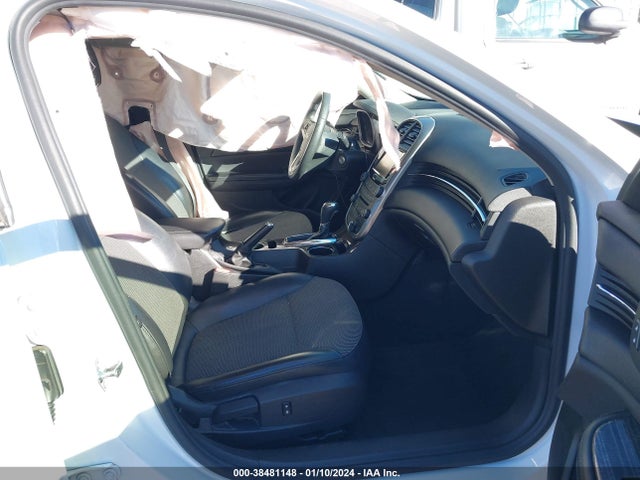 Chevrolet MALIBU 1LT 2015 1G11C5SL3FU134561 Image 5
