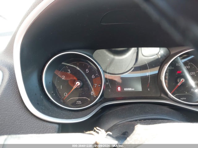 2019 JEEP COMPASS LATITUDE 4X4 VIN: 3C4NJDBB6KT713287