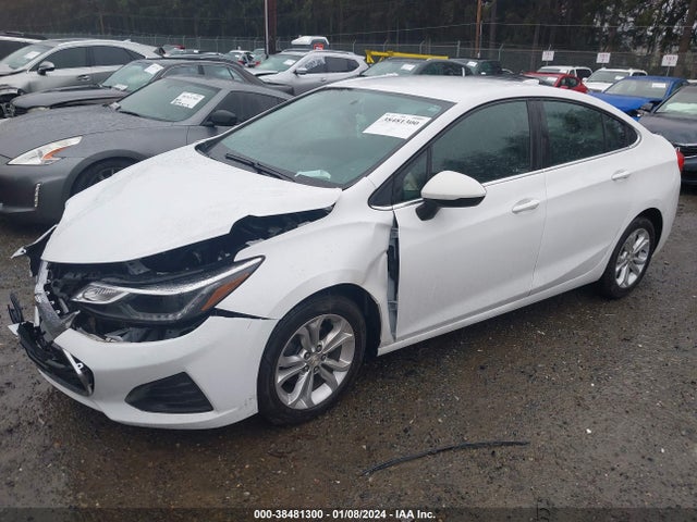 Chevrolet CRUZE LT 2019 1G1BE5SM9K7117036 Image 2