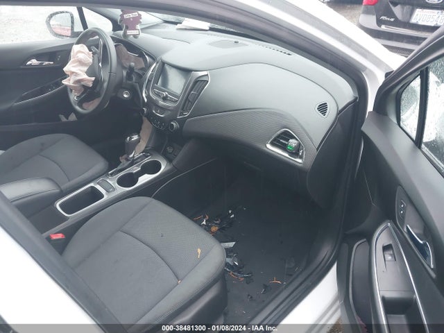 Chevrolet CRUZE LT 2019 1G1BE5SM9K7117036 Image 5