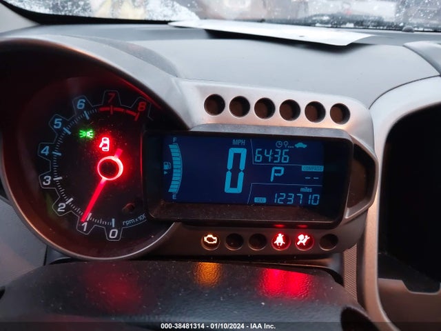 Chevrolet Sonic Lt Auto 2016 1G1JC5SH1G4179074 Image 15