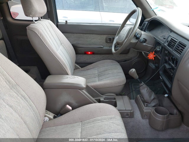 1998 TOYOTA TACOMA VIN: 4TAVL52N3WZ046571