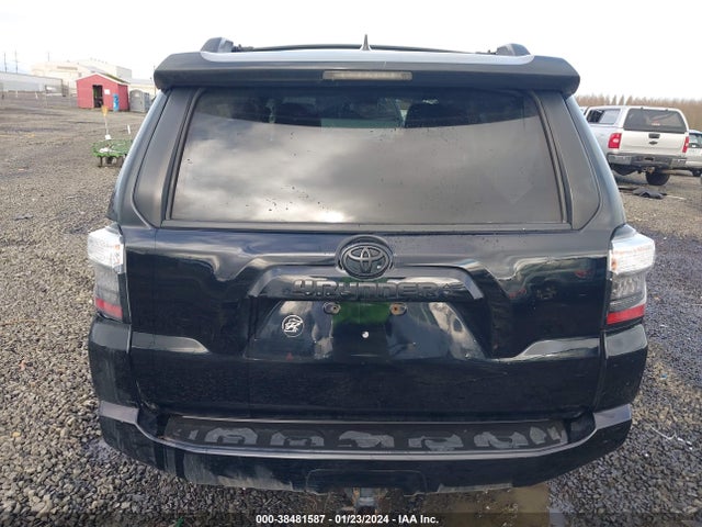 Toyota 4runner Venture Special Edition 2020 JTEBU5JR2L5774289 Image 17