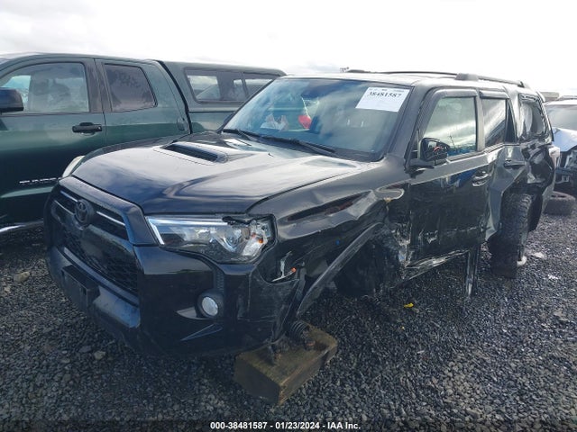 Toyota 4runner Venture Special Edition 2020 JTEBU5JR2L5774289 Image 2