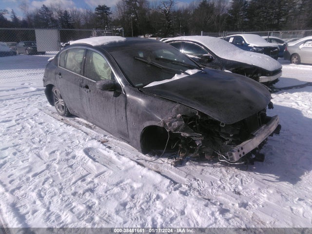 2015 INFINITI Q40 VIN: JN1CV6AR8FM523558