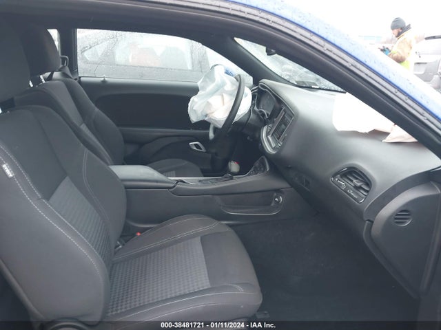 Dodge Challenger Sxt Awd 2022 2C3CDZGG4NH206504 Image 5