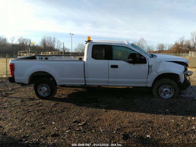 2017 FORD F-250 XL VIN: 1FT7X2B67HEF00324