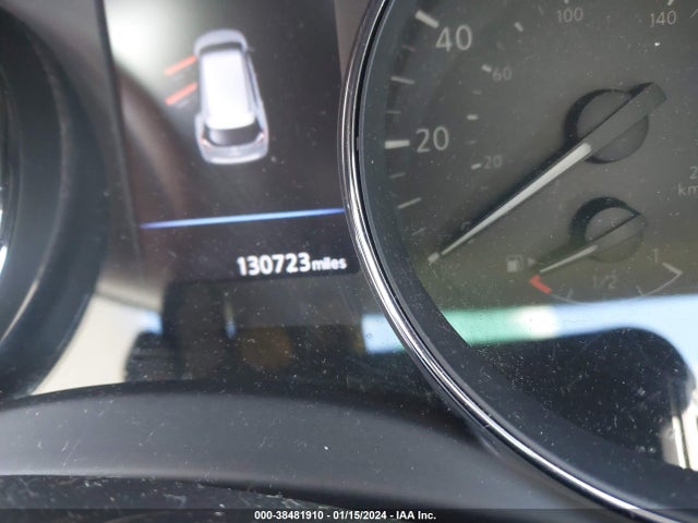2018 NISSAN ROGUE SV VIN: 5N1AT2MV1JC724353