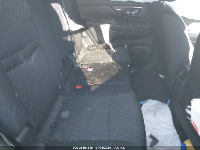 2018 NISSAN ROGUE SV VIN: 5N1AT2MV1JC724353