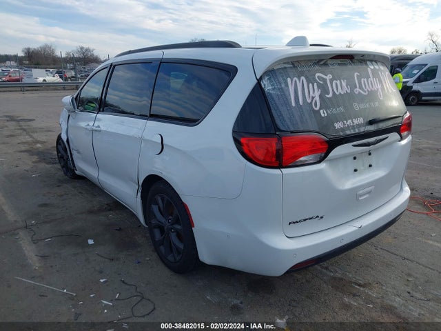 2C4RC1EG2KR666716 Chrysler Pacifica Touring L Plus