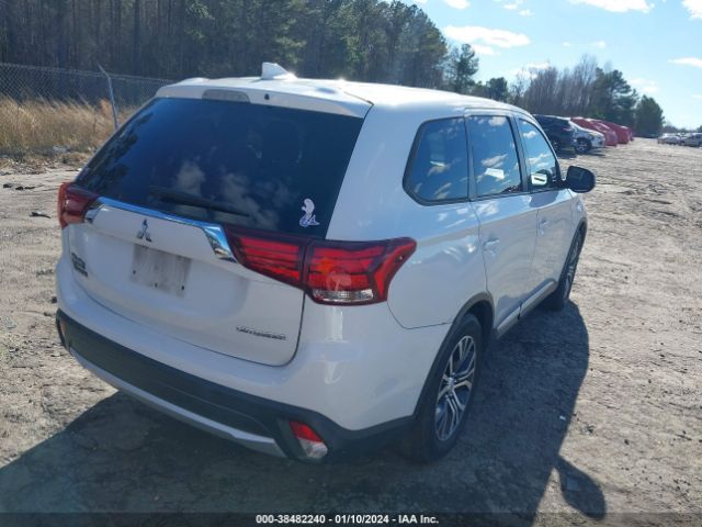 JA4AD2A37HZ017943 Mitsubishi Outlander Es