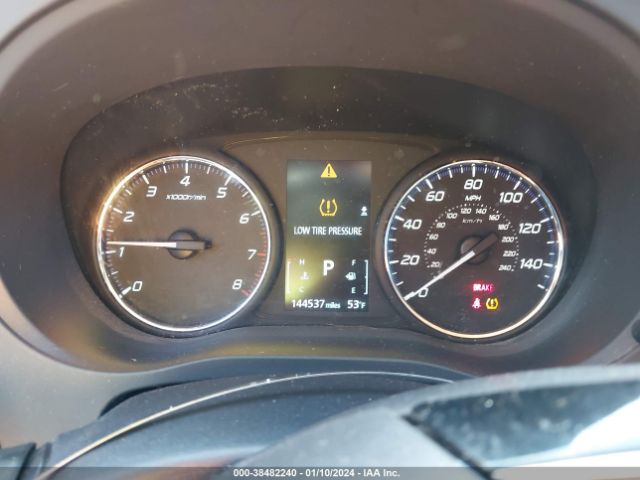 JA4AD2A37HZ017943 Mitsubishi Outlander Es