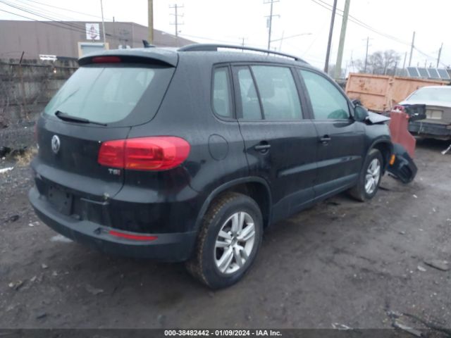 WVGAV7AX1HK037676 Volkswagen Tiguan 2.0t/2.0t S