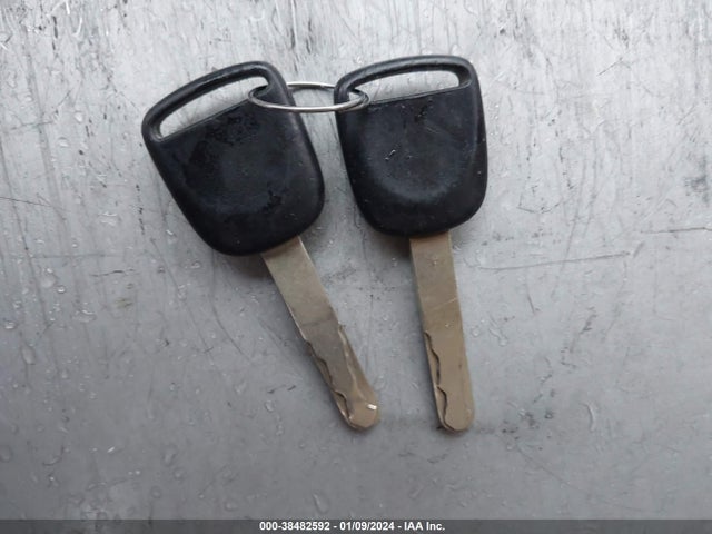 2005 HONDA CIVIC VP VIN: 2HGES164X5H561018