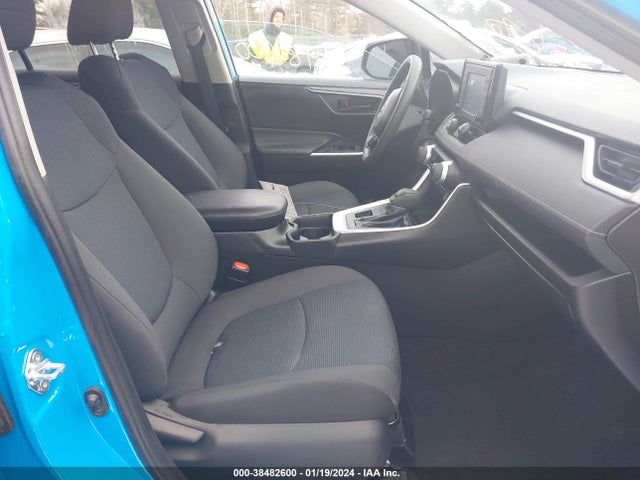 Toyota RAV4 LE 2019 2T3F1RFV3KC050311 Image 5