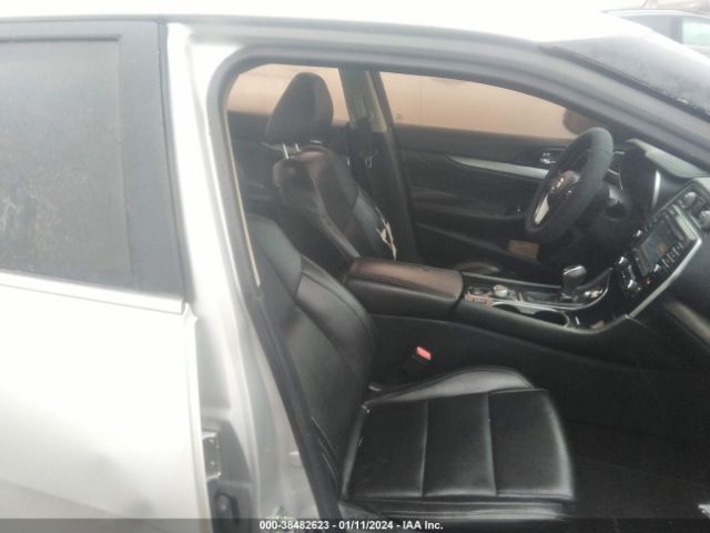 1N4AA6AP0HC456578 Nissan Maxima 3.5 Sv