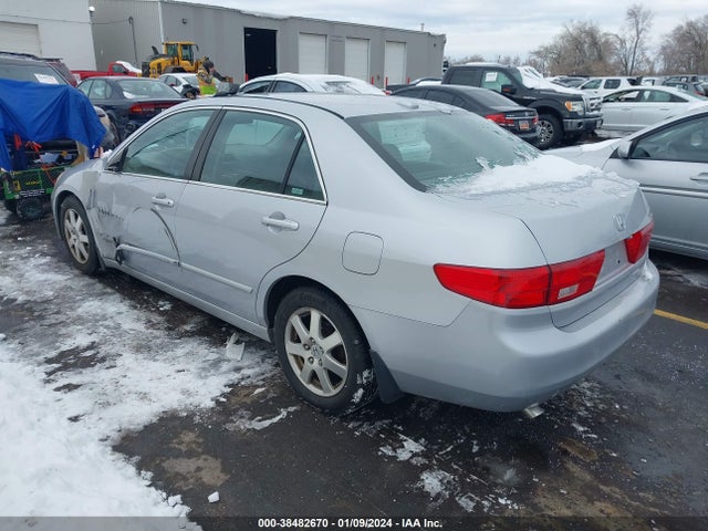 2005 HONDA ACCORD 3.0 EX VIN: 1HGCM66545A003221