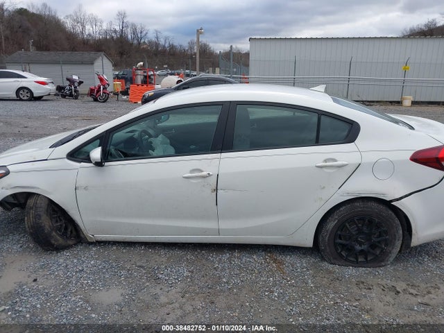 KIA FORTE LX 2018 3KPFK4A71JE218710 Image 14