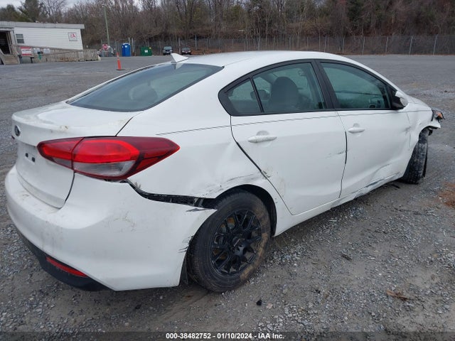 KIA FORTE LX 2018 3KPFK4A71JE218710 Image 4