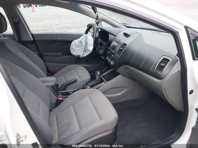 KIA FORTE LX 2018 3KPFK4A71JE218710 Image 5