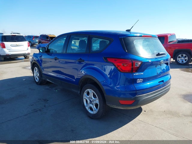 Ford ESCAPE S 2019 1FMCU0F73KUA18148 Image 3