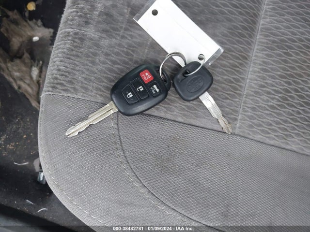 Toyota COROLLA LE 2014 2T1BURHE4EC105977 Image 11