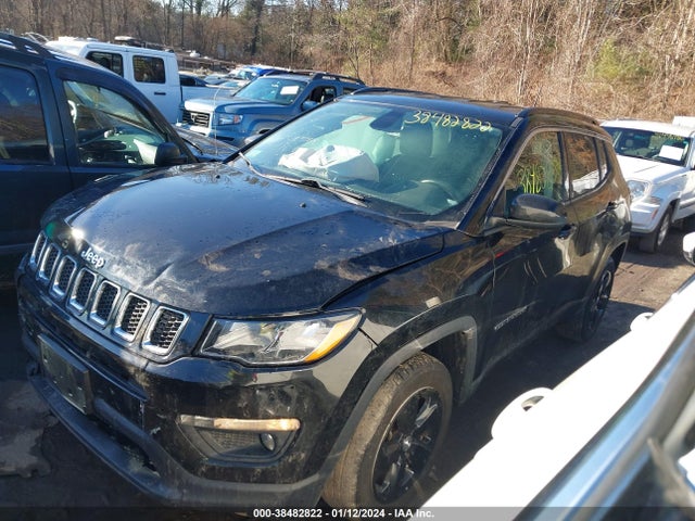 Jeep Compass Latitude 4x4 2019 3C4NJDBB6KT647498 Image 2