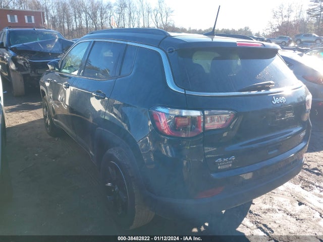 Jeep Compass Latitude 4x4 2019 3C4NJDBB6KT647498 Image 3