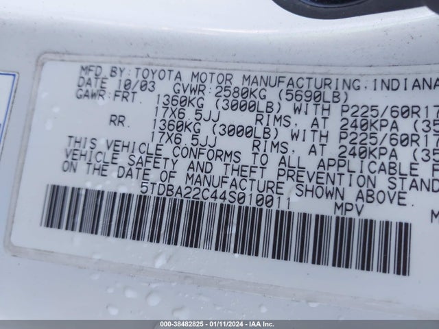 2004 TOYOTA SIENNA XLE LIMITED VIN: 5TDBA22C44S010011