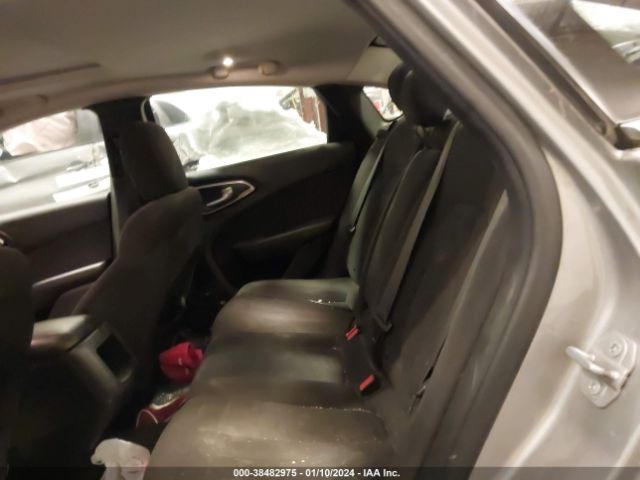 1C3CCCAB3GN167556 Chrysler 200 Limited