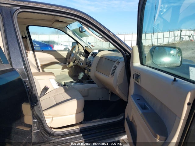 2011 FORD ESCAPE XLT VIN: 1FMCU9D7XBKB20372