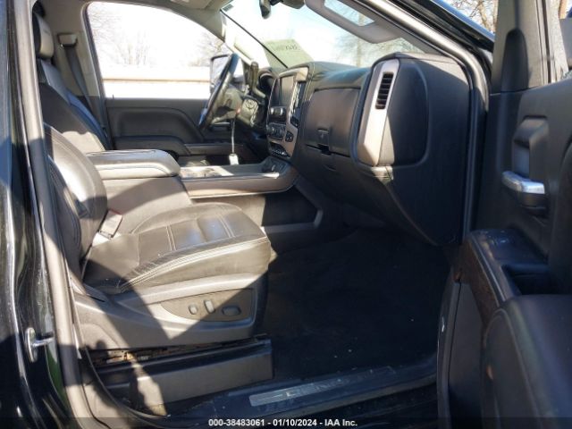 1GT12UEY1JF266565 GMC Sierra 2500hd Denali