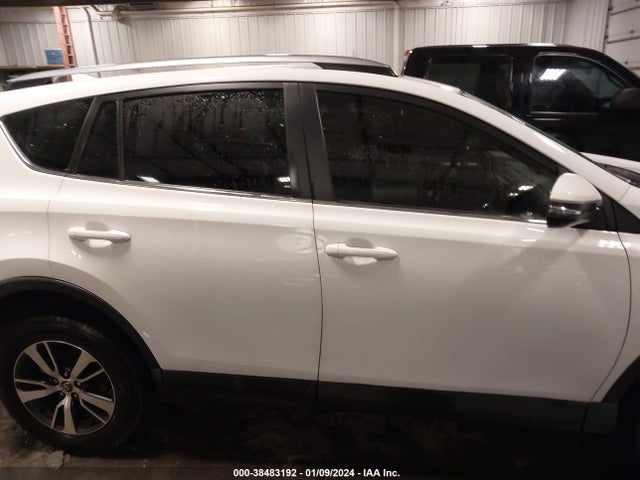 2018 TOYOTA RAV4 XLE VIN: JTMWFREV4JJ190771