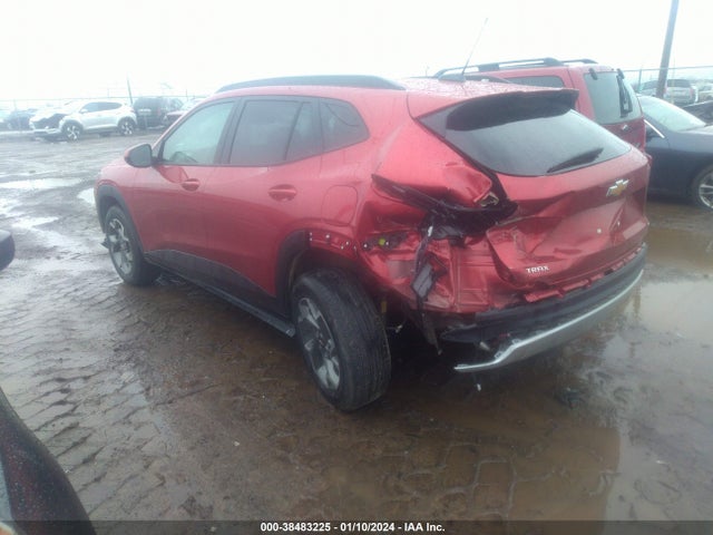 Chevrolet TRAX 1LT 2024 KL77LHE27RC118716 Image 3