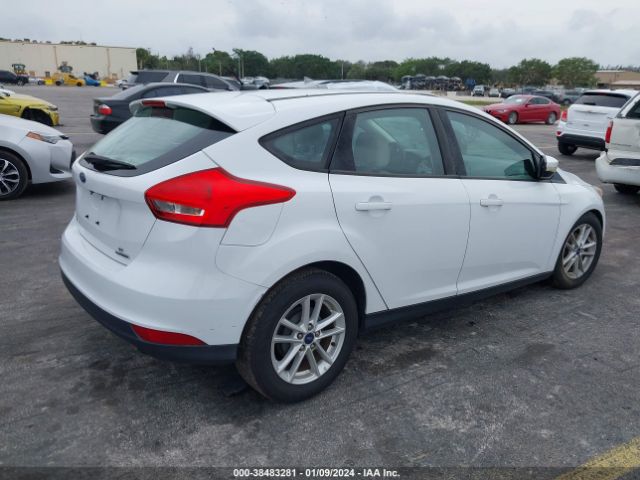 1FADP3K24GL301916 Ford FOCUS SE